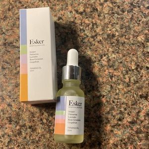 NEW Esker Firming Body Oil